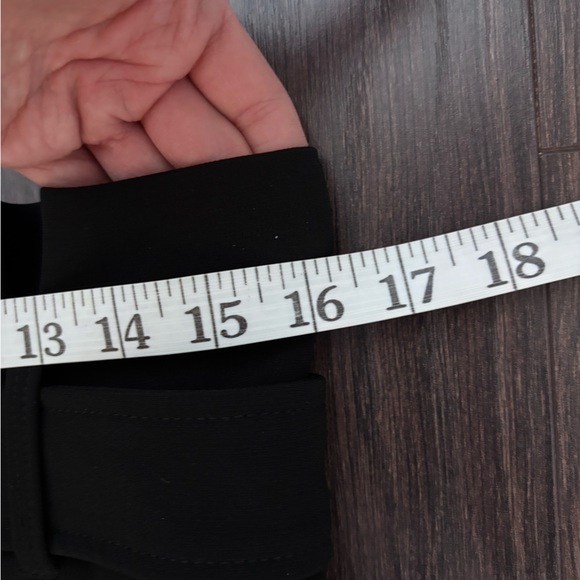 ARITZIA Babaton Black Power Pant Size 8 - Picture 11 of 16